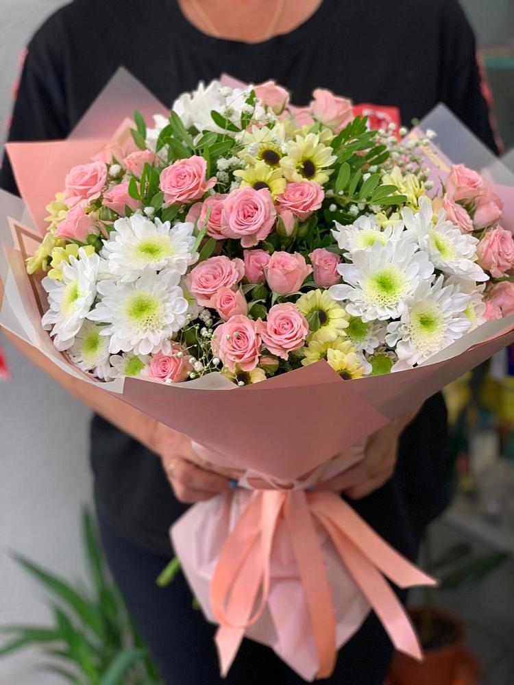 Букет цветов из: Розы и Хризантемы в Воргашоре