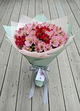 Букет цветов из:  Альстромерии в Воргашоре