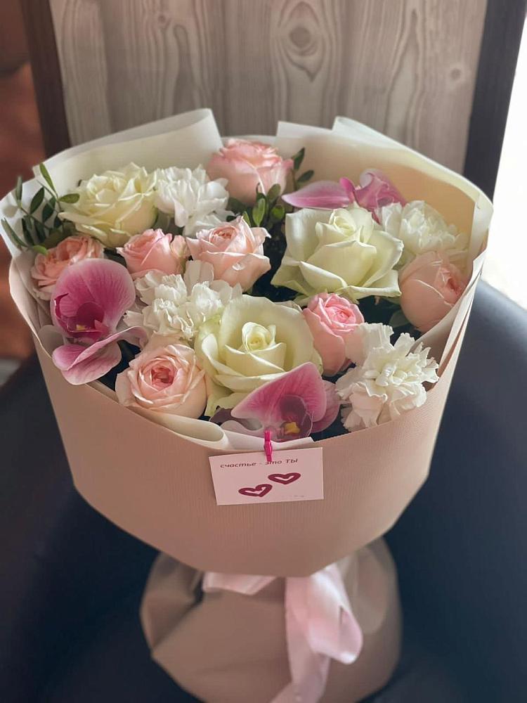 Букет цветов из: Орхидеи, Розы и Гвоздики в Воргашоре