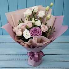 Букет цветов из:  Розы и Лизиантусы в Воргашоре
