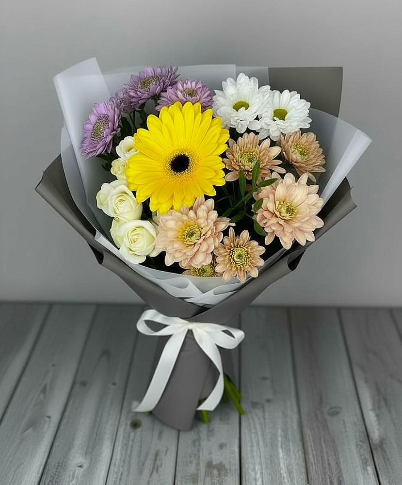 Букет цветов из: Розы, Герберы и Хризантемы в Воргашоре