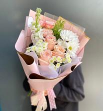 Букет цветов из:  Хризантемы и Розы в Воргашоре