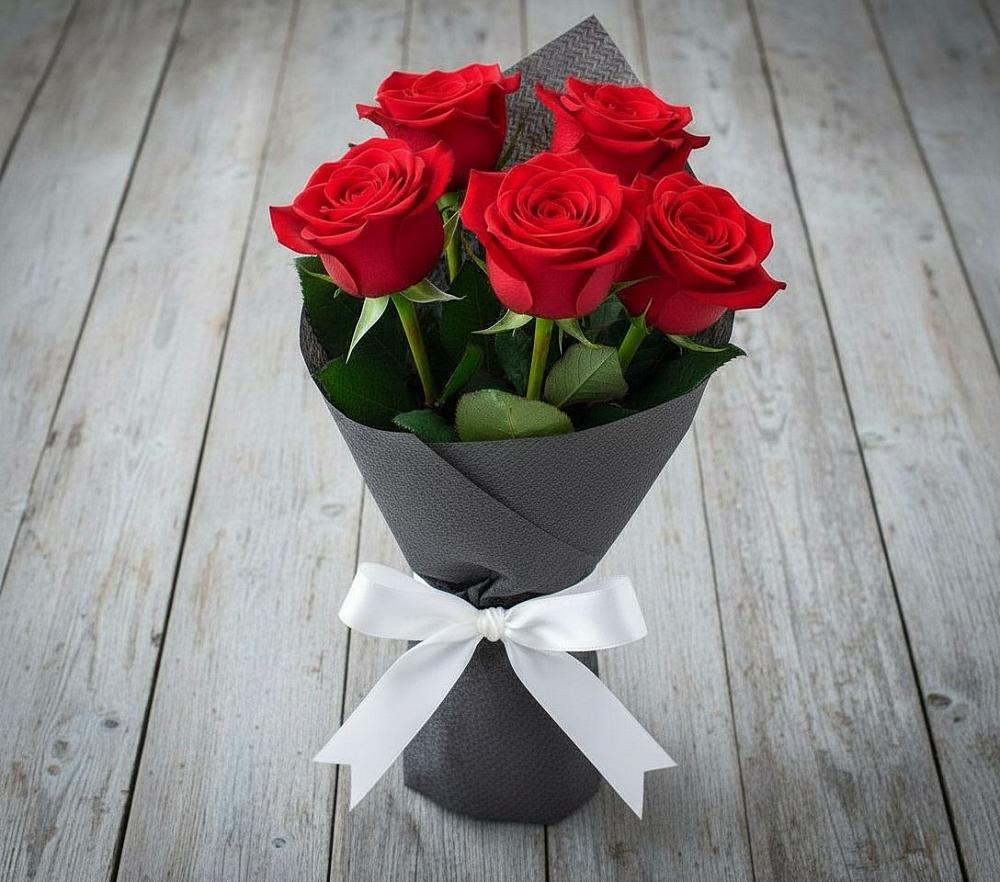 Букет 5 Красных роз Эдлесс Лав в Воргашоре