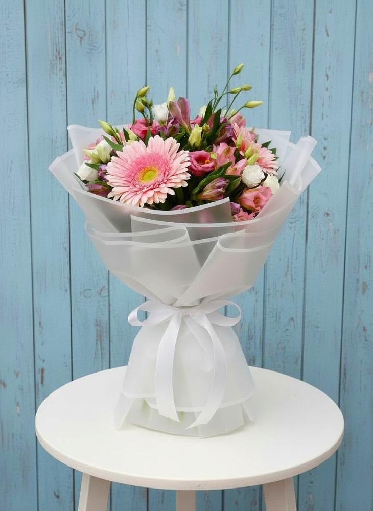 Букет цветов из: Герберы, Альстромерии и Лизиантусы в Воргашоре