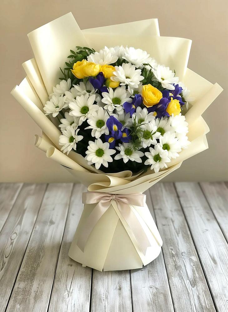 Букет цветов из: Ирисы, Хризантемы и Розы в Воргашоре